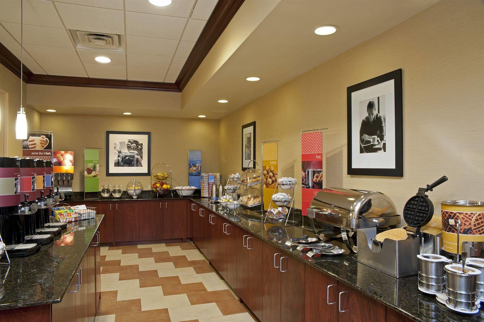 Hotel Hampton Northwest - Park 100 Indianapolis